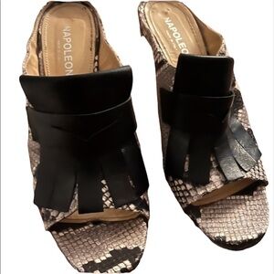 𝅺NAPOLEON snake print sandal size 10 leather made italy